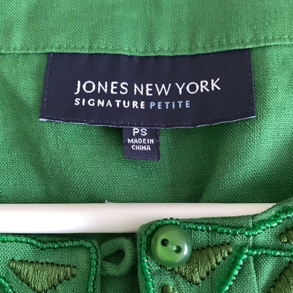 Halter tops in Emerald Green - Picture 2 of 3